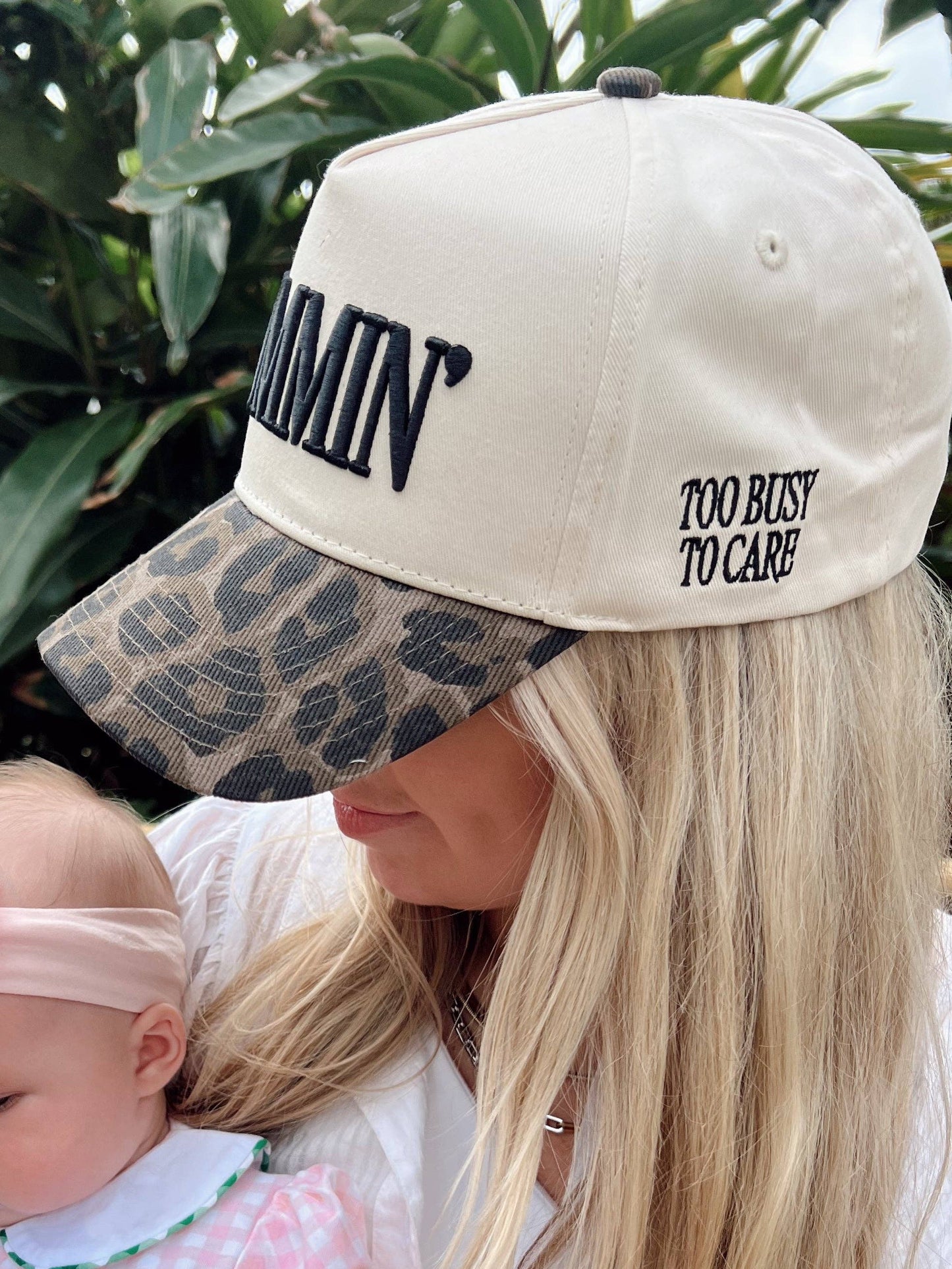 Mommin' Vintage Cheetah Trucker Hat