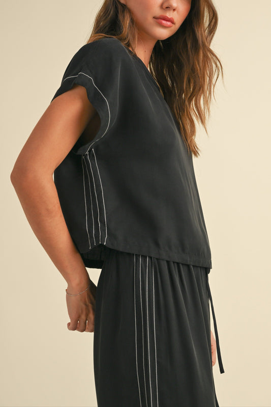 Minimal Stitch Tee