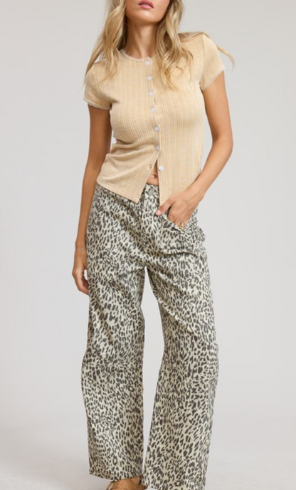 Sweet Scalloped Ribbed Top