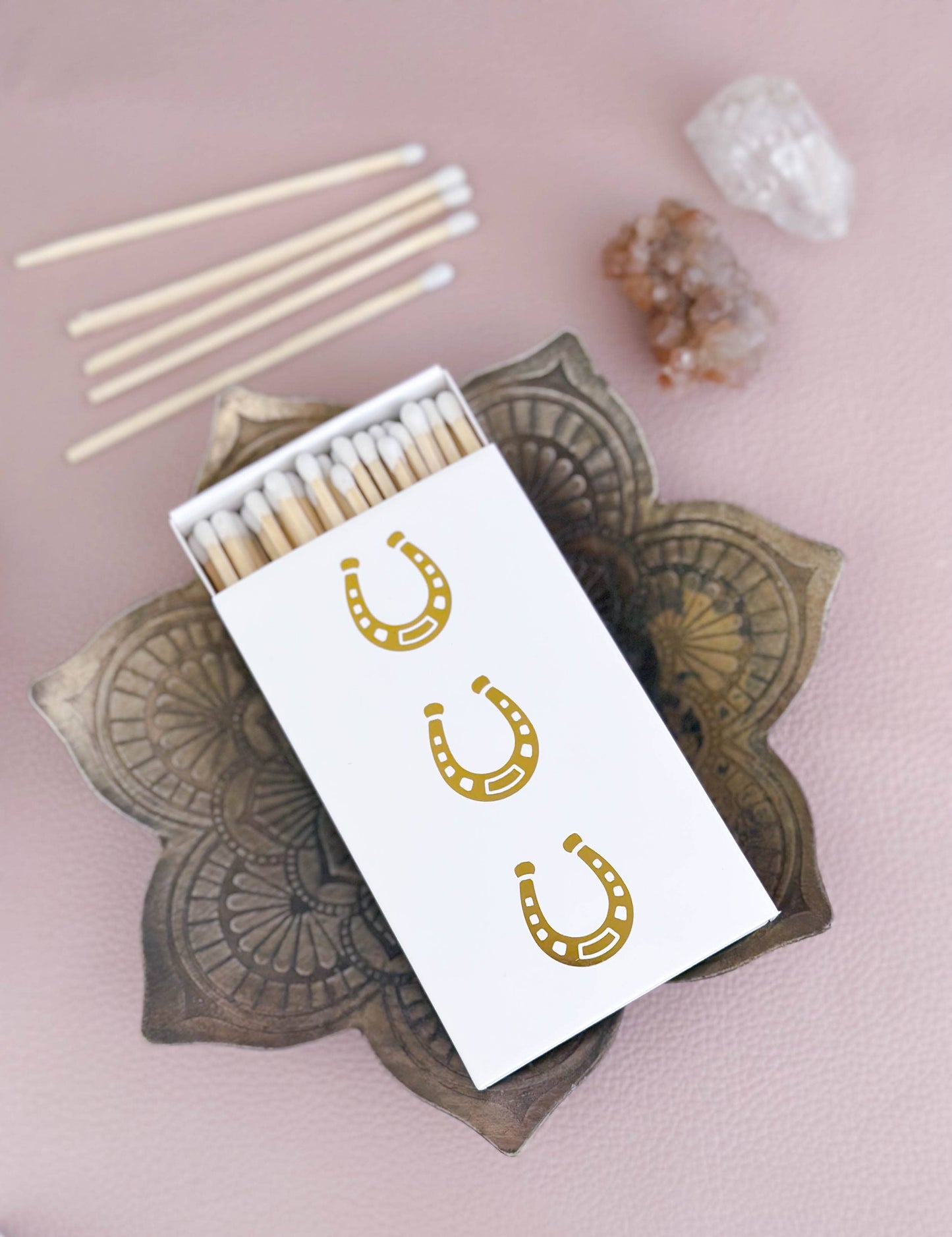 White Horseshoe Matches