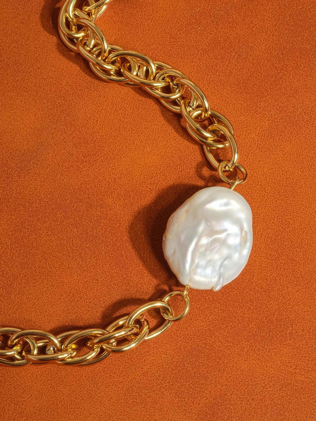Loan Pearl Chain Necklace