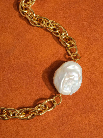Loan Pearl Chain Necklace