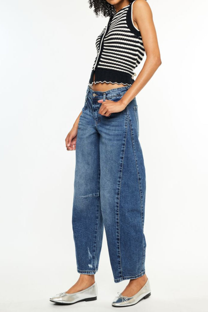 Chill Fit Barrel Jeans